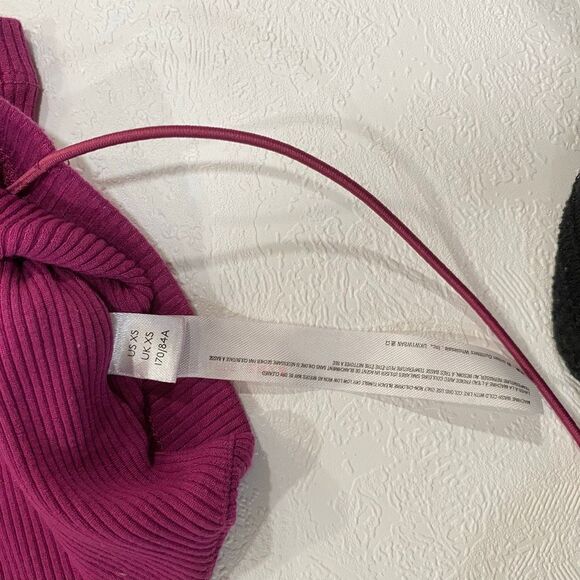 Free People Intimately Fuchsia Lace-Up Ribbed Crop Top XS - Picture 4 of 5